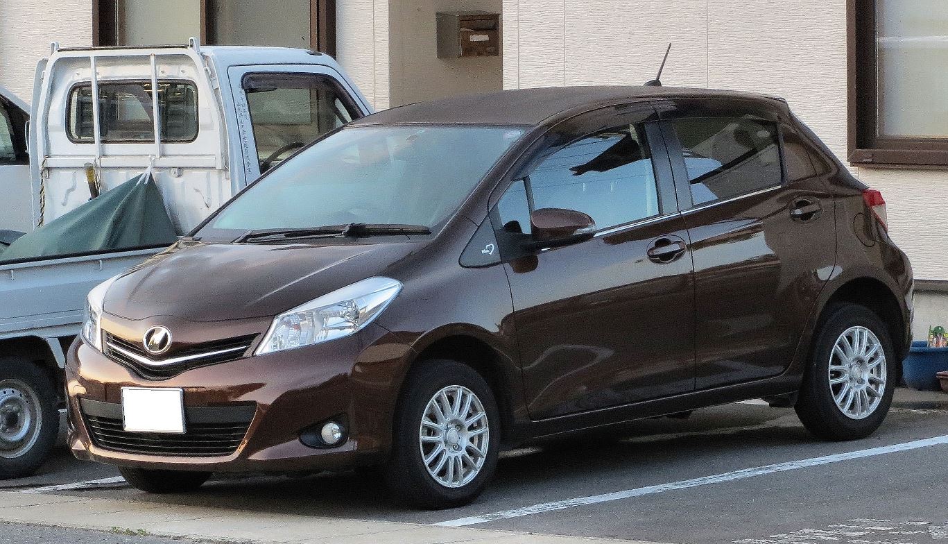 Toyota vitz объем бака