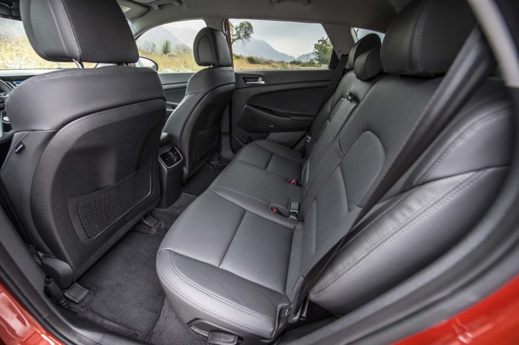 2017-Hyundai-Tucson-Limited-16T-AWD-rear-interior-seats
