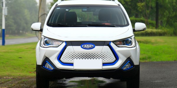 JAC iEV-6S