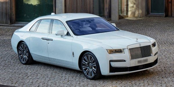  The Most Luxurious Executive Sedans Money Can Buy In 2022