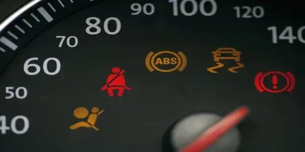 What do the dashboard symbols in a Toyota Camry mean